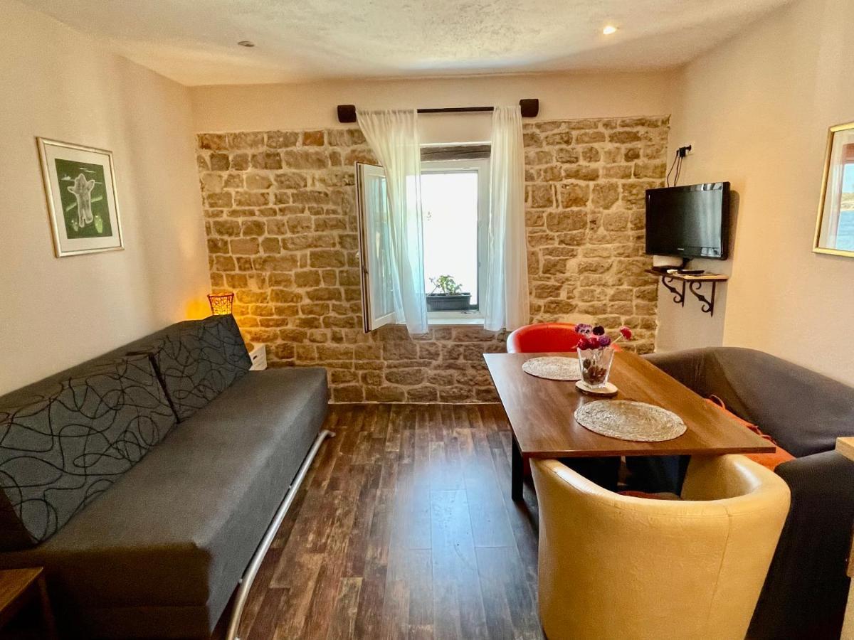 Apartments Trapula Šibenik Eksteriør bilde