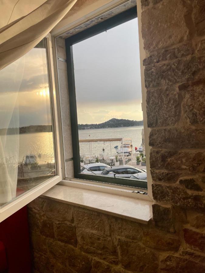 Apartments Trapula Šibenik Eksteriør bilde