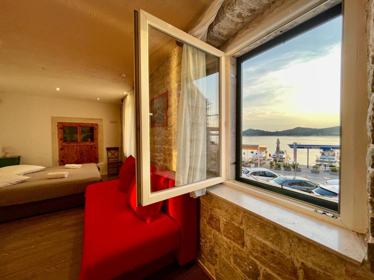 Apartments Trapula Šibenik Eksteriør bilde