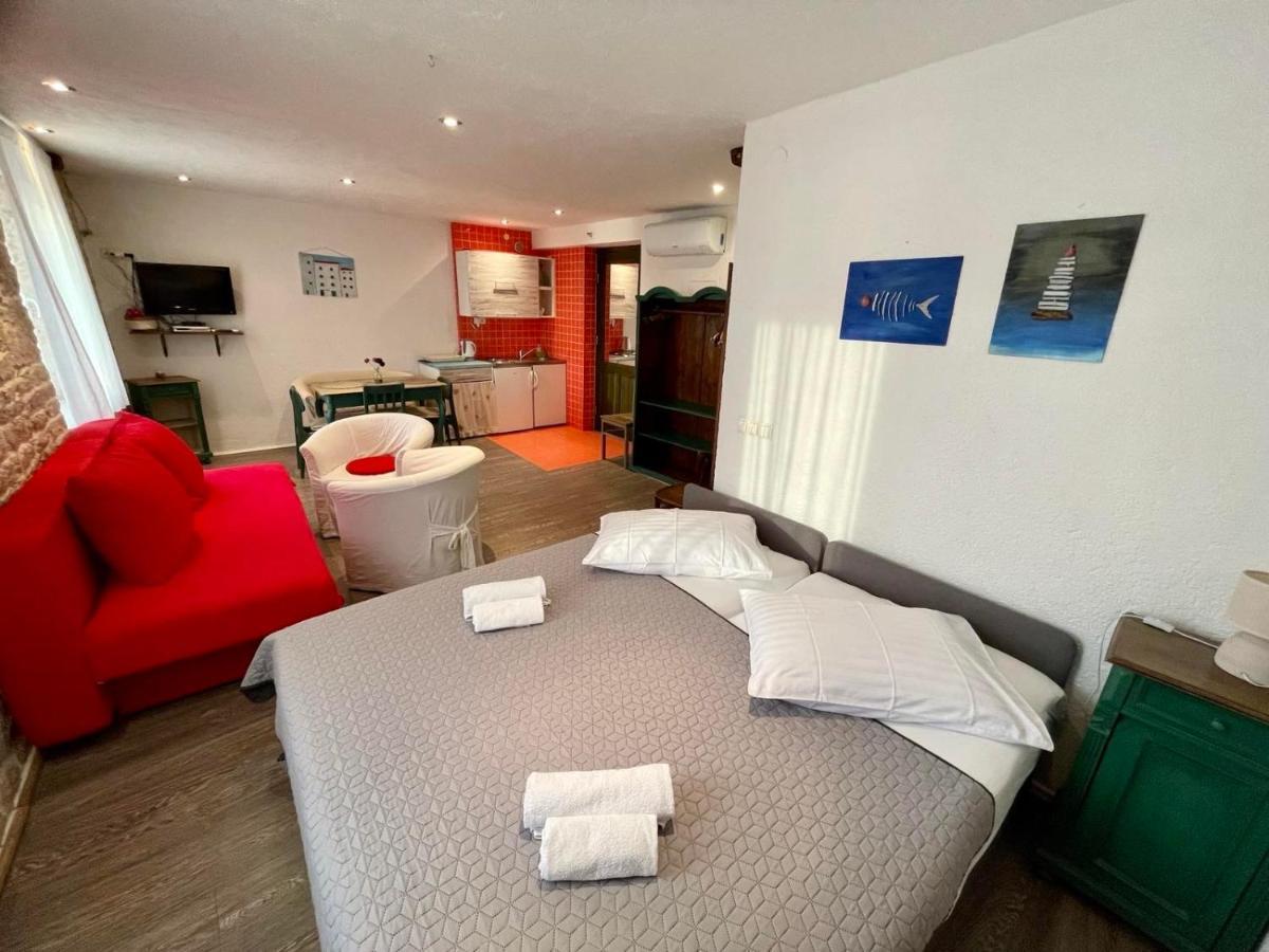 Apartments Trapula Šibenik Eksteriør bilde