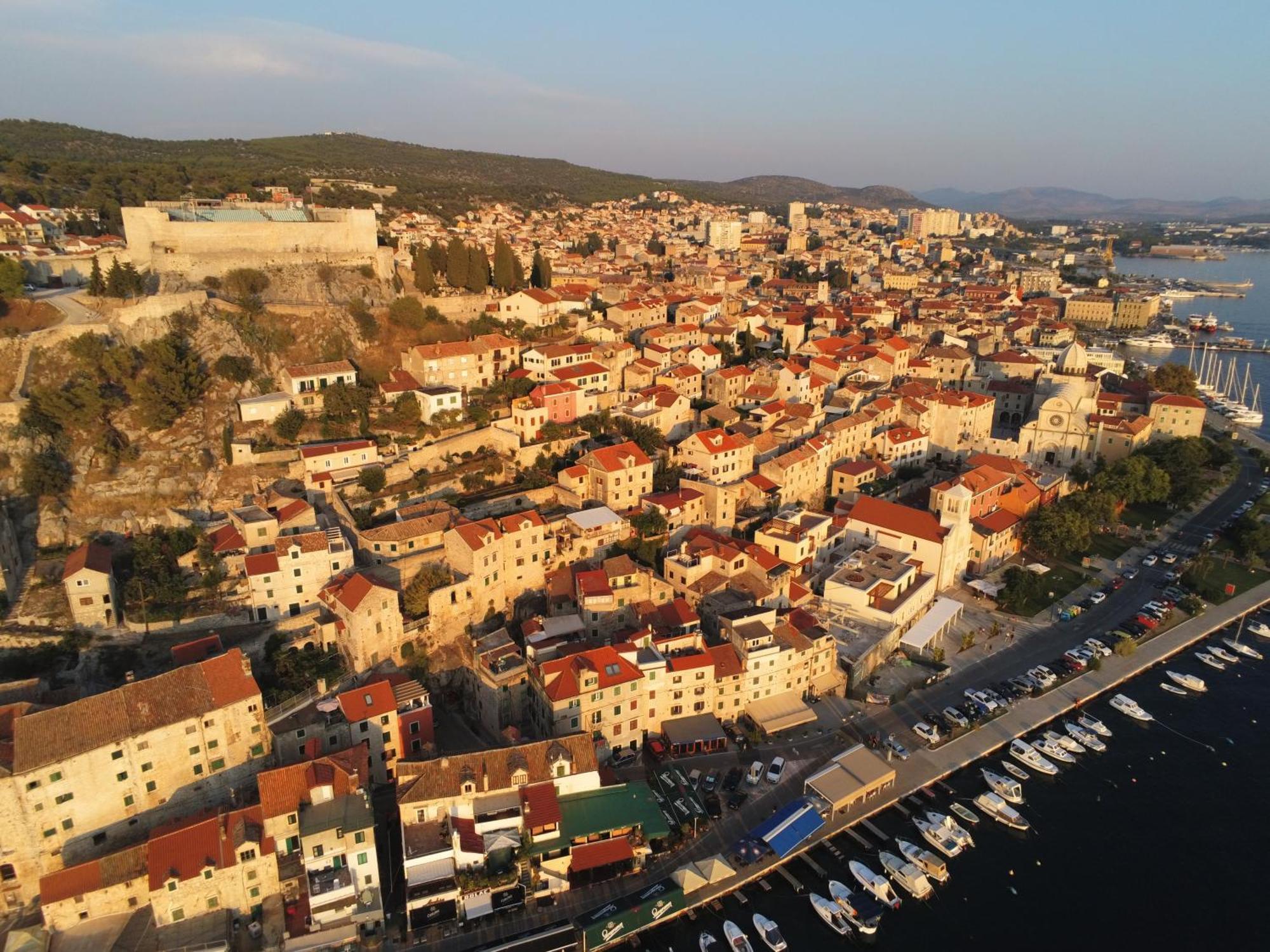 Apartments Trapula Šibenik Eksteriør bilde