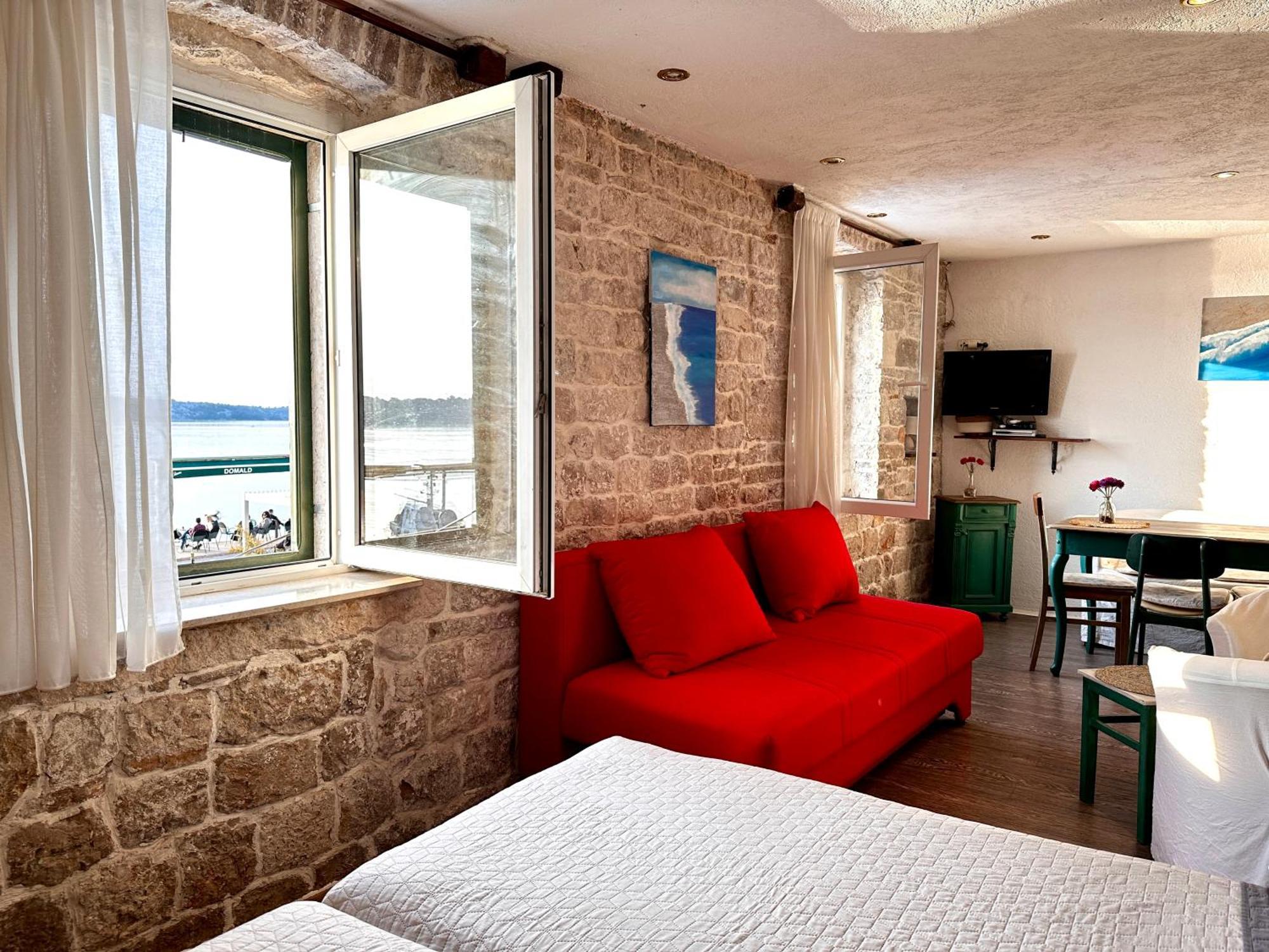 Apartments Trapula Šibenik Eksteriør bilde